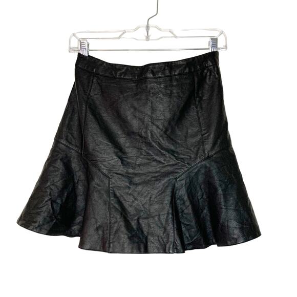 REMAIN NWT Faux Leather Mini Skater Skirt High-Waisted Flare-Hem Black Sz Small - Picture 3 of 11